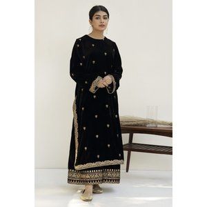 Punjabi Pakistani Beautiful Black Velvet Suit